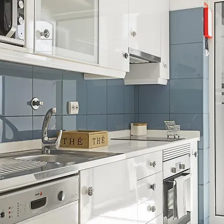 Ajuda Ii By An Island Apartment